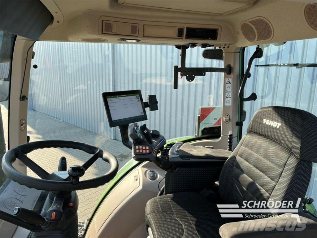 Fendt 724 VARIO GEN6 PROFI PLUS Tractors