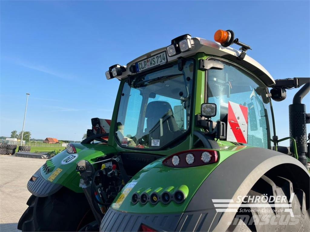 Fendt 724 VARIO GEN6 PROFI PLUS Tractors