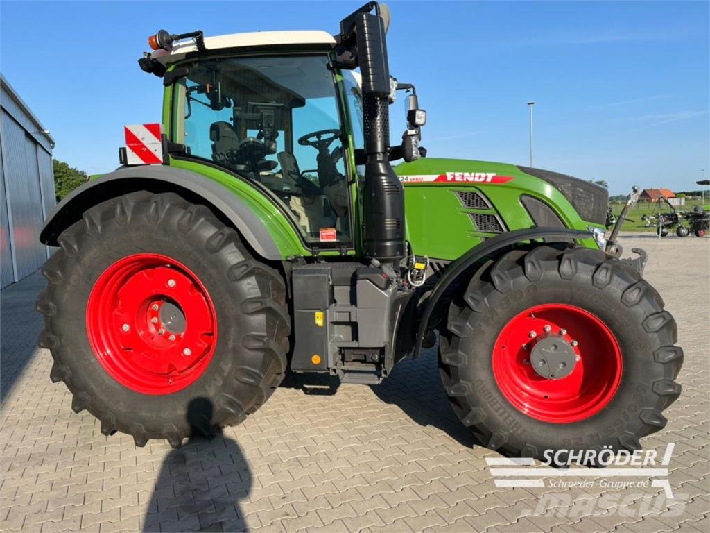 Fendt 724 VARIO GEN6 PROFI PLUS Tractors