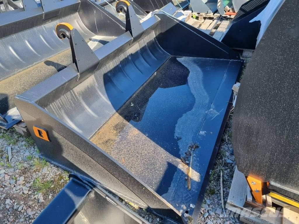 Quicke XL Planeringskopa 2650mm STBM Κουβάδες