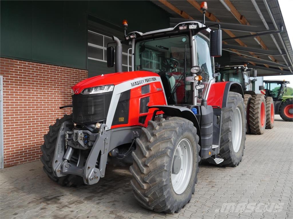 Massey Ferguson 8S.225 Dyna-7 Tractors