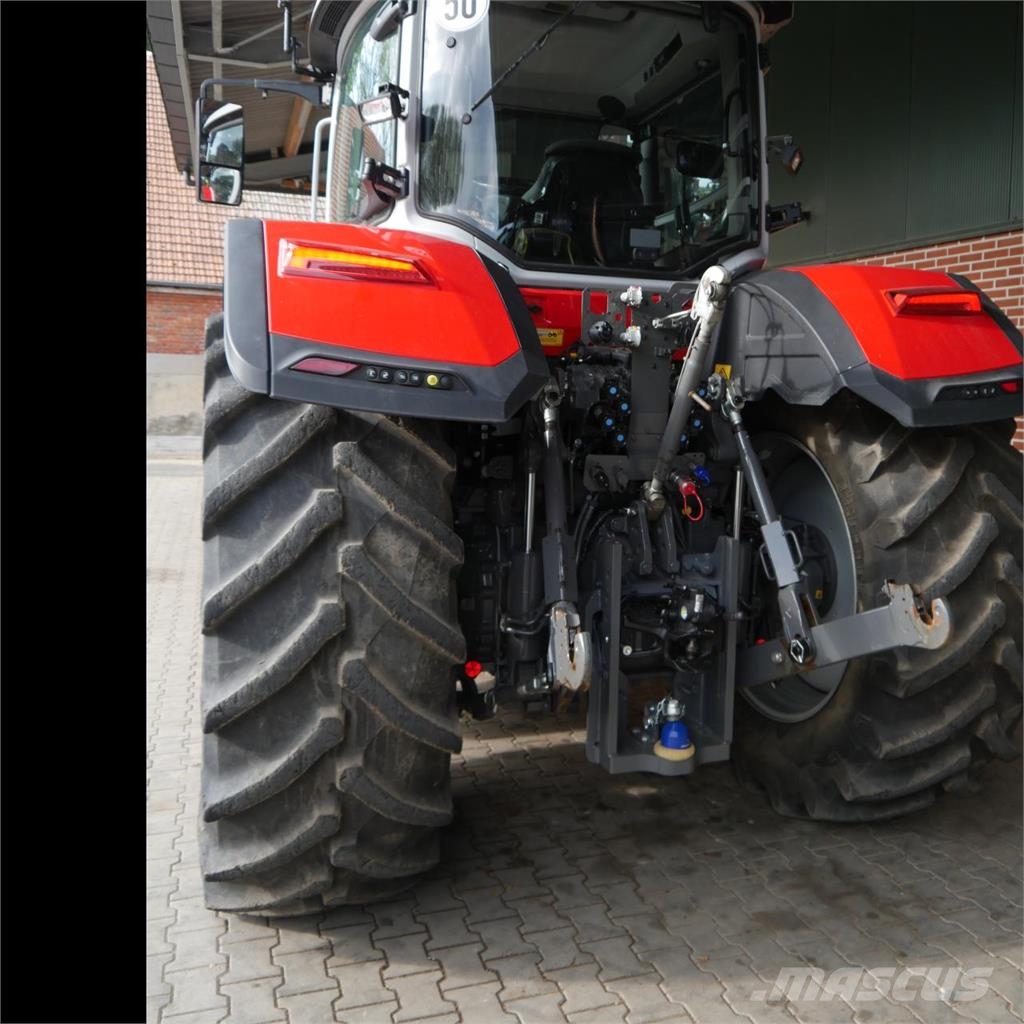 Massey Ferguson 8S.225 Dyna-7 Tractors