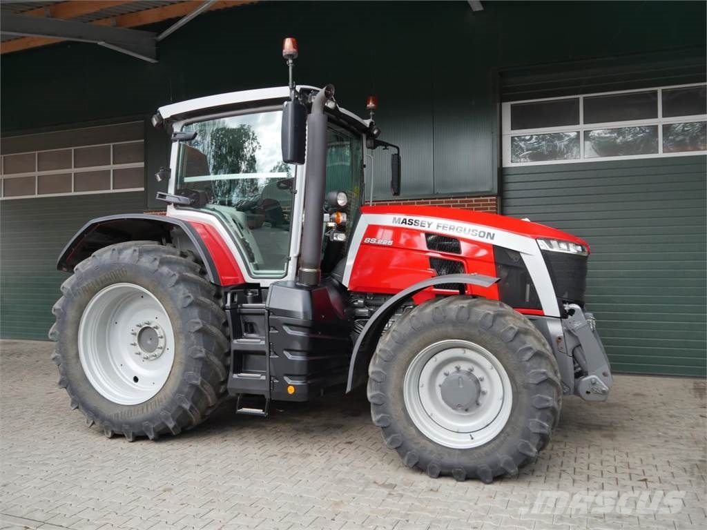 Massey Ferguson 8S.225 Dyna-7 拖拉机/农用车