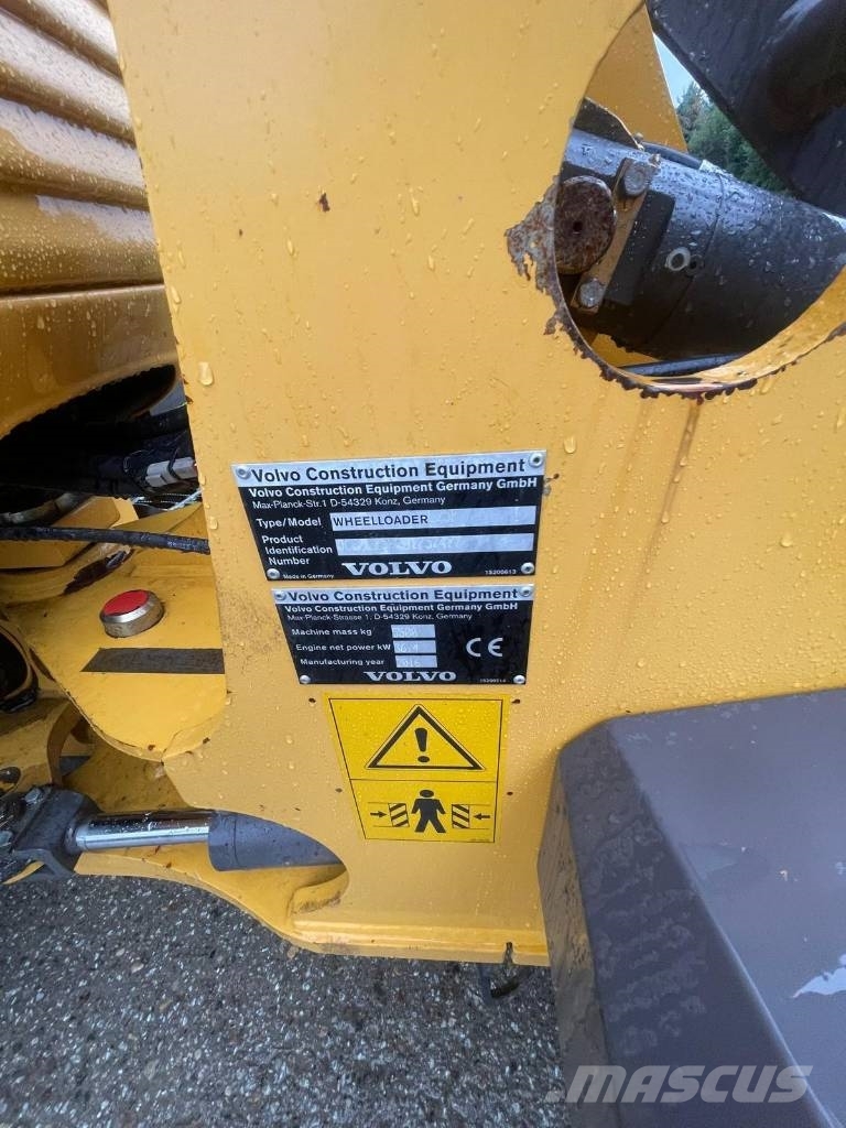 Volvo L 25 轮式装载机