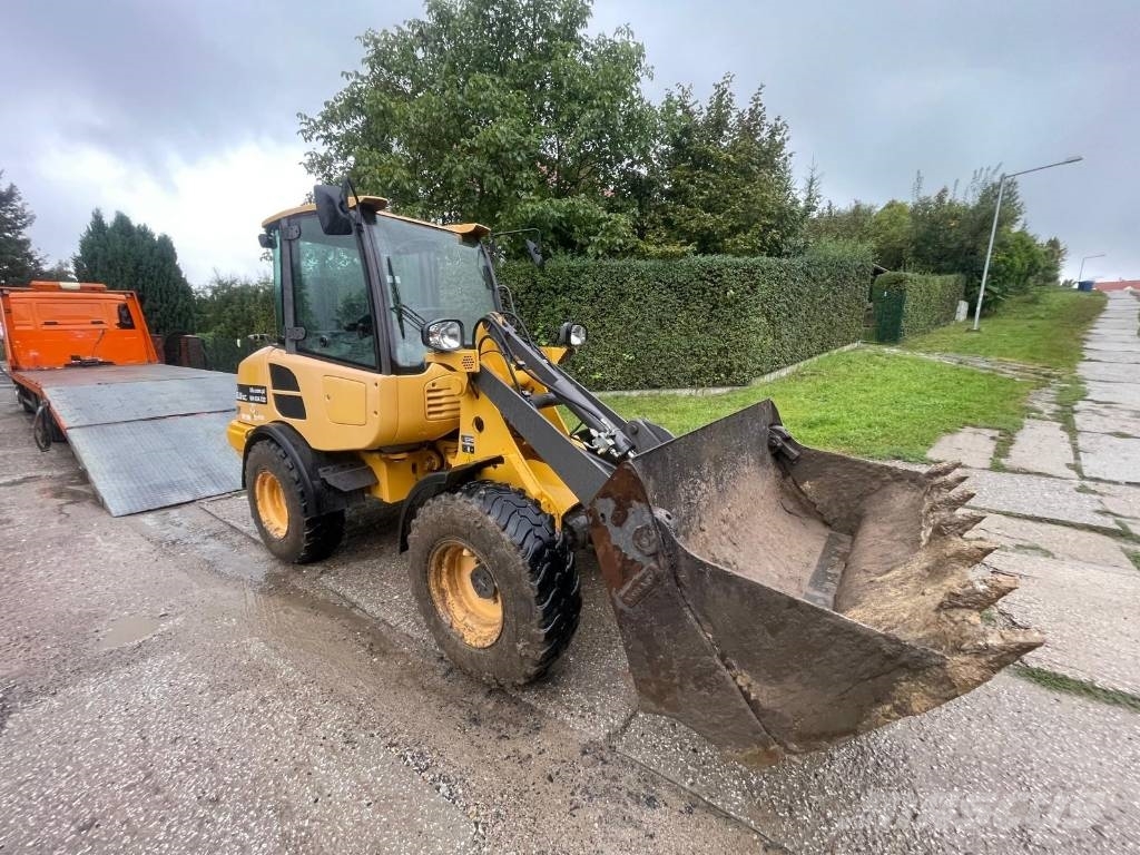 Volvo L 25 轮式装载机