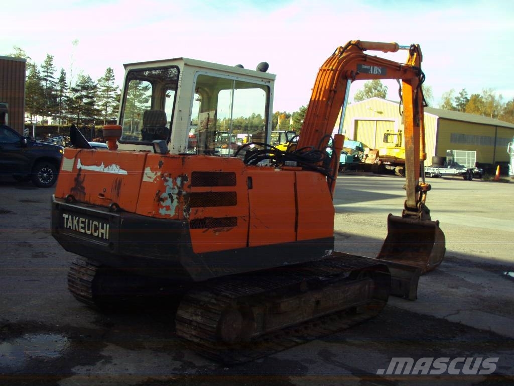 Takeuchi TB 68 S Miniescavatori