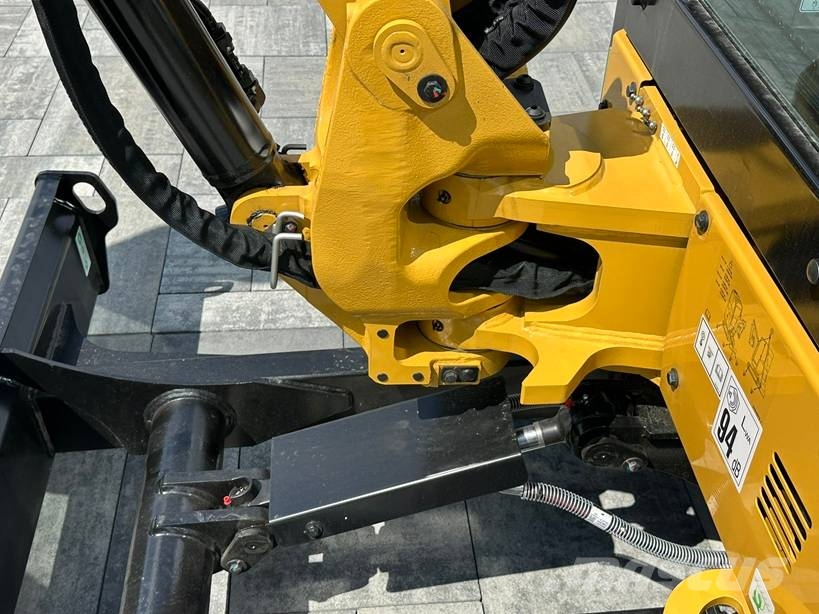 CAT 303 CR Miniexcavadoras
