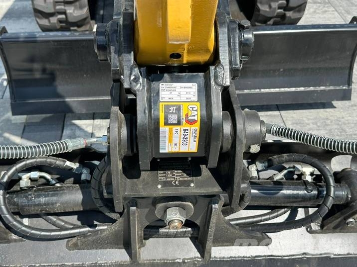 CAT 303 CR Miniexcavadoras