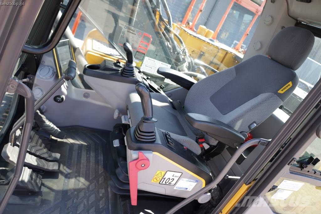 Volvo EC220EL Excavadoras sobre orugas