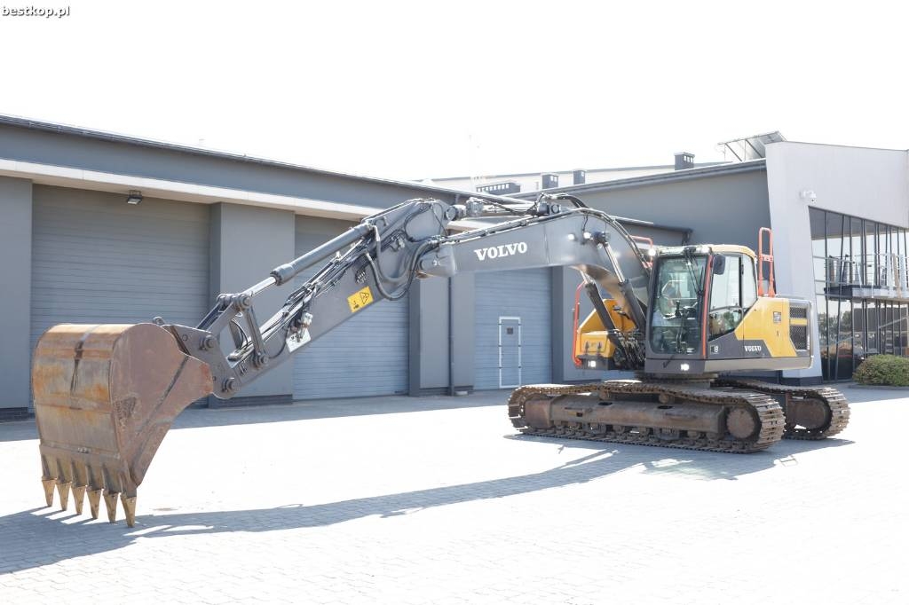Volvo EC220EL Excavadoras sobre orugas