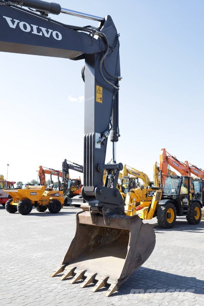 Volvo EC220EL Excavadoras sobre orugas