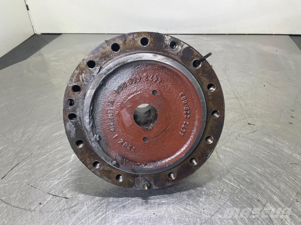 Liebherr A924C-10293390-Hub carrier/Nabentraeger 轴
