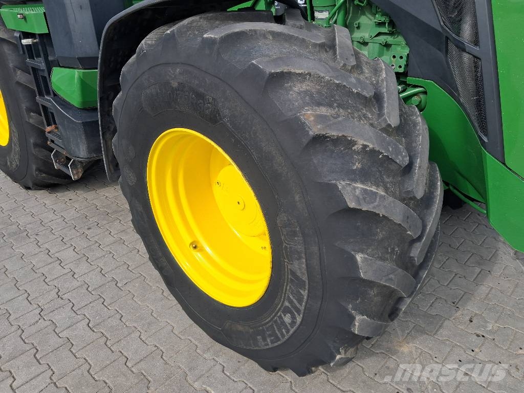 John Deere 8R 280 Traktori