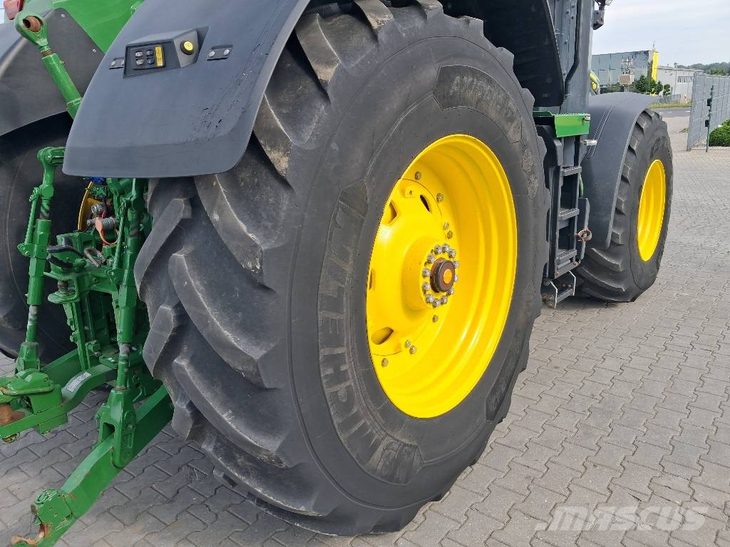 John Deere 8R 280 Traktori