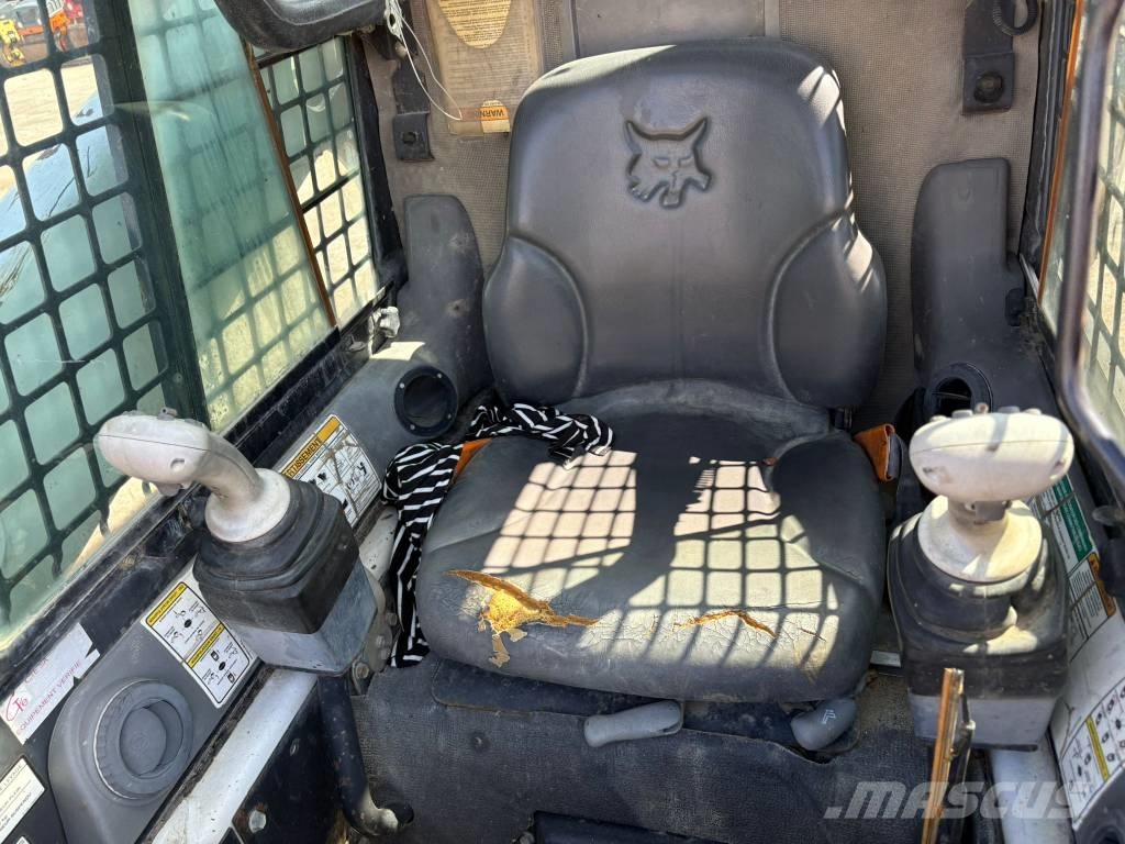Bobcat T 300 Skid steer loaders