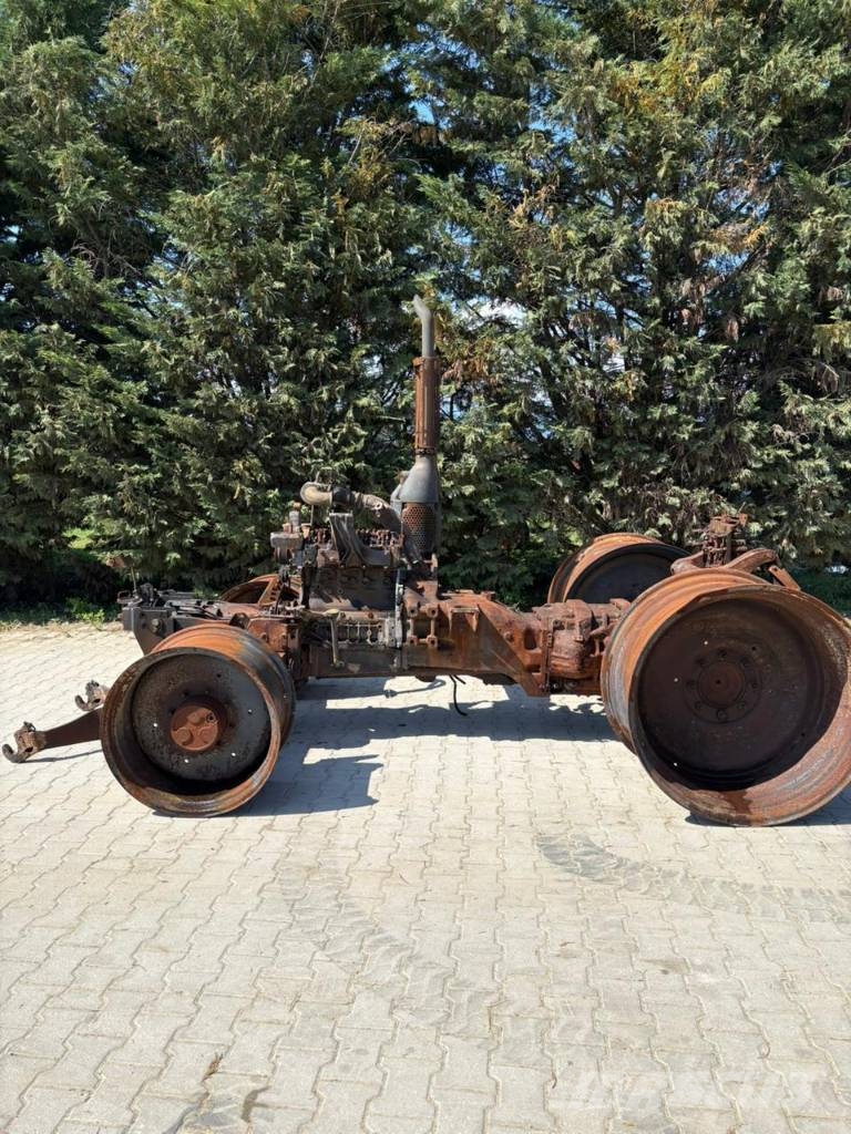 Fendt 313 ΓΙΑ ΑΝΤΑΛΛΑΚΤΙΚΑ IN PIECES/IN TEILEN Traktorid