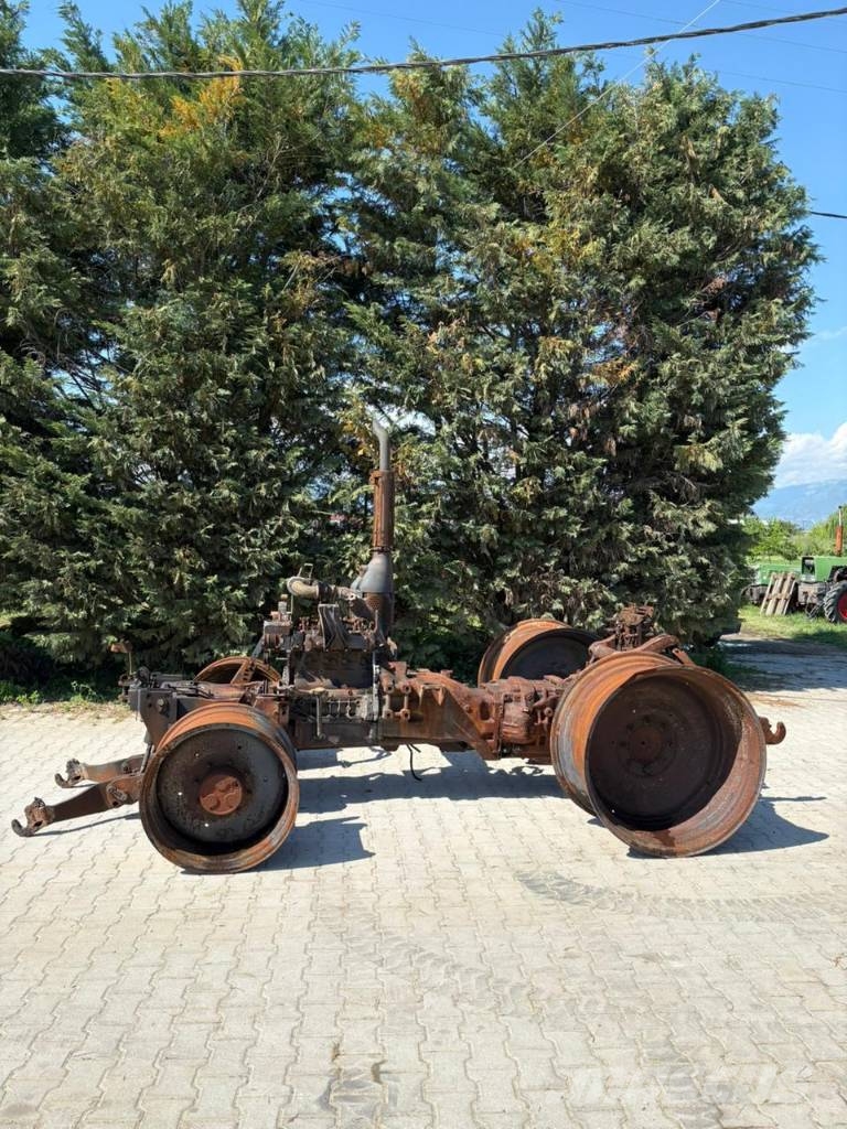 Fendt 313 ΓΙΑ ΑΝΤΑΛΛΑΚΤΙΚΑ IN PIECES/IN TEILEN Traktorid