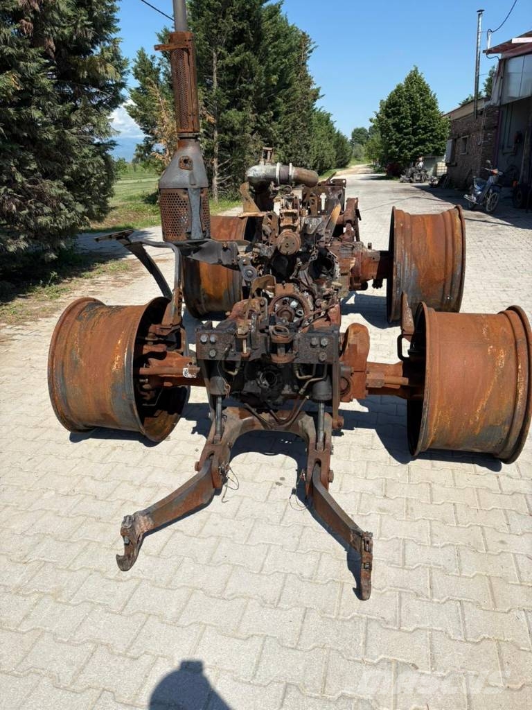 Fendt 313 ΓΙΑ ΑΝΤΑΛΛΑΚΤΙΚΑ IN PIECES/IN TEILEN Traktorid