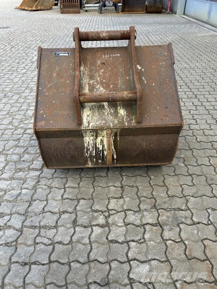  Øvrige Graveskovl, med tænder Bakken