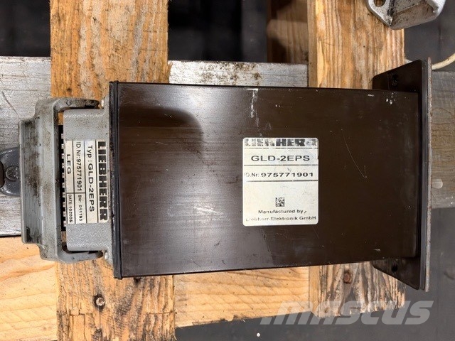 Liebherr R 902 USED HYDauli+ electric parts cab Cabine en interieur
