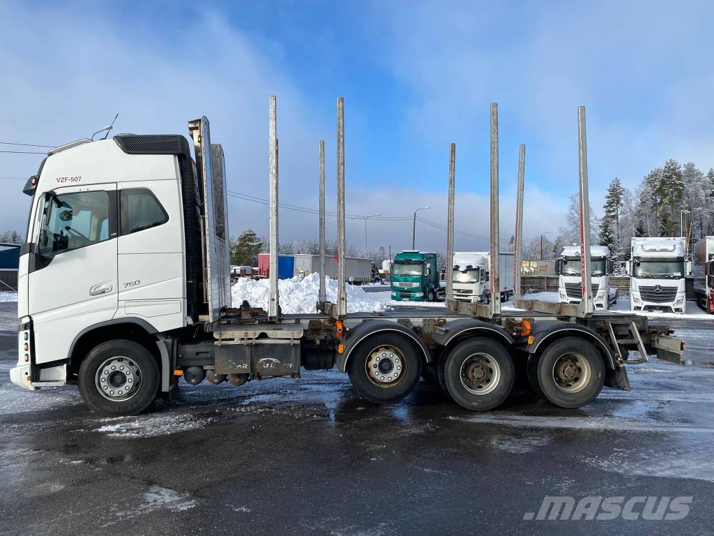 Volvo FH 16 Puuautot