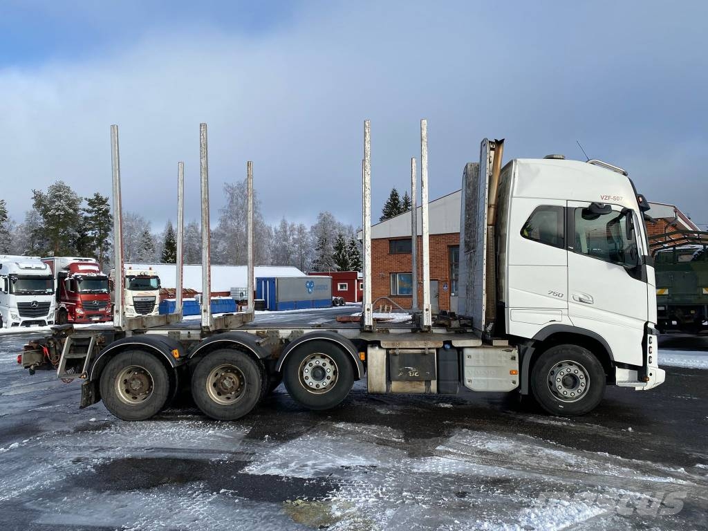 Volvo FH 16 Puuautot