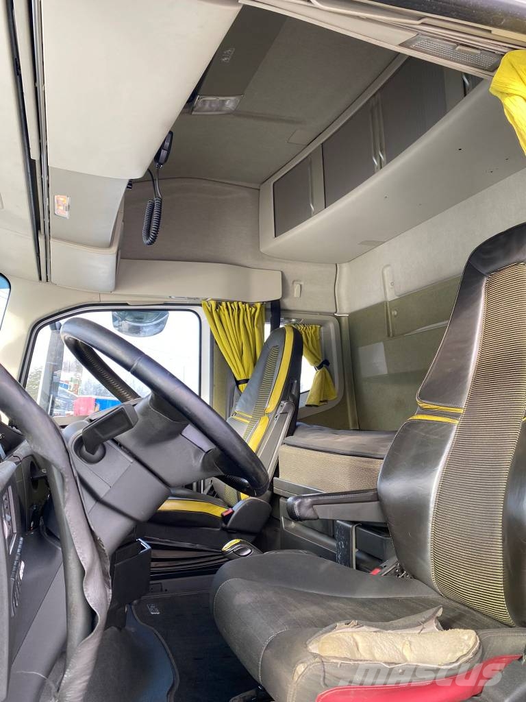 Volvo FH 16 Puuautot