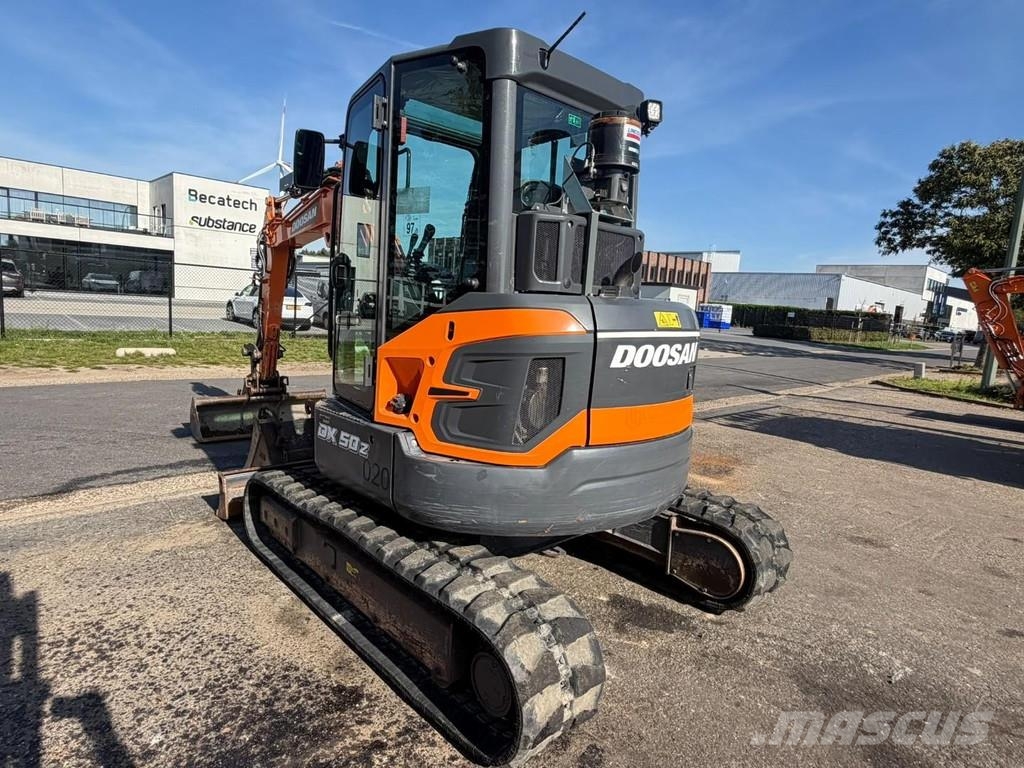 Doosan DX 50 Z-7 5.4T - *FULL HYDR - *CENTRAL GREASING* - Minigraafmachines < 7t