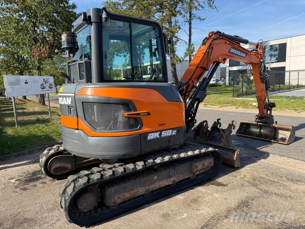 Doosan DX 50 Z-7 5.4T - *FULL HYDR - *CENTRAL GREASING* - Minigraafmachines < 7t