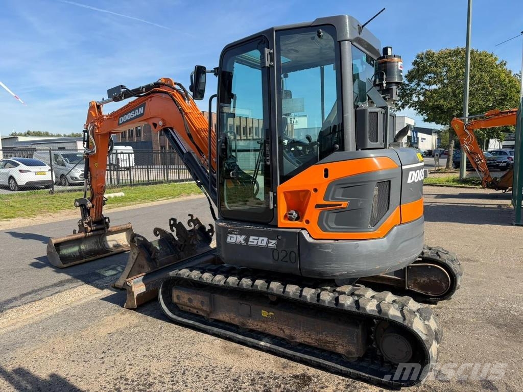 Doosan DX 50 Z-7 5.4T - *FULL HYDR - *CENTRAL GREASING* - Minigraafmachines < 7t