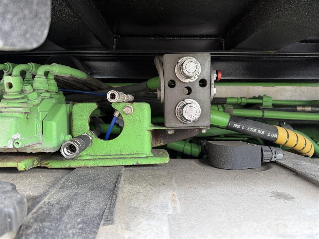 Volvo FM500 8X4 Camiones portacubetas