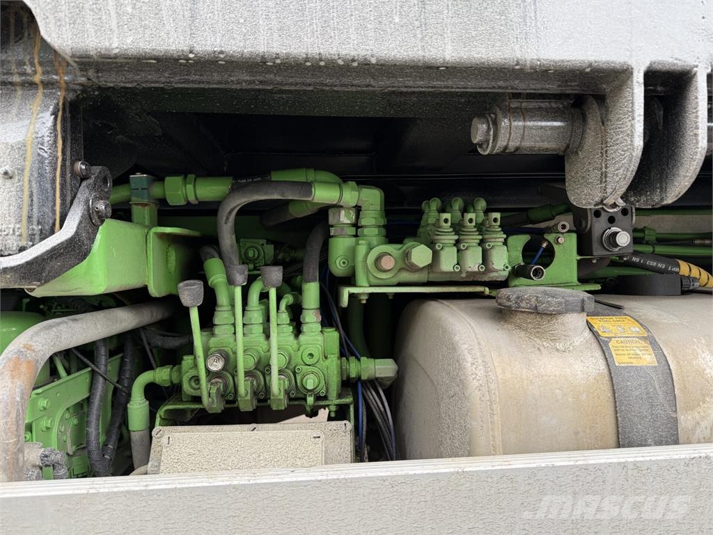 Volvo FM500 8X4 Camiones portacubetas