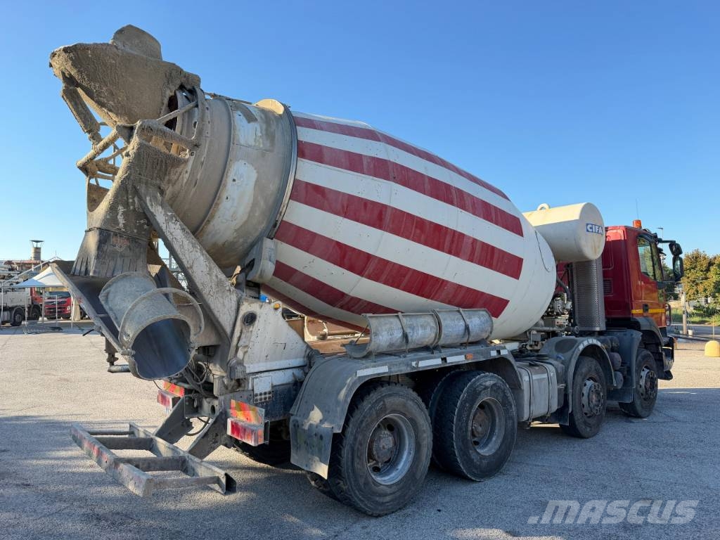 Iveco TRAKKER Kamioni mikseri za beton
