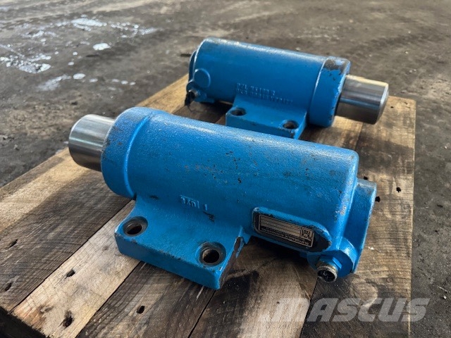 Fuchs MHL 340 AXLE STABILIZATION HYDRAULIC CYLINDER Hydraulika