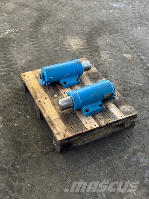 Fuchs MHL 340 AXLE STABILIZATION HYDRAULIC CYLINDER Hydraulika