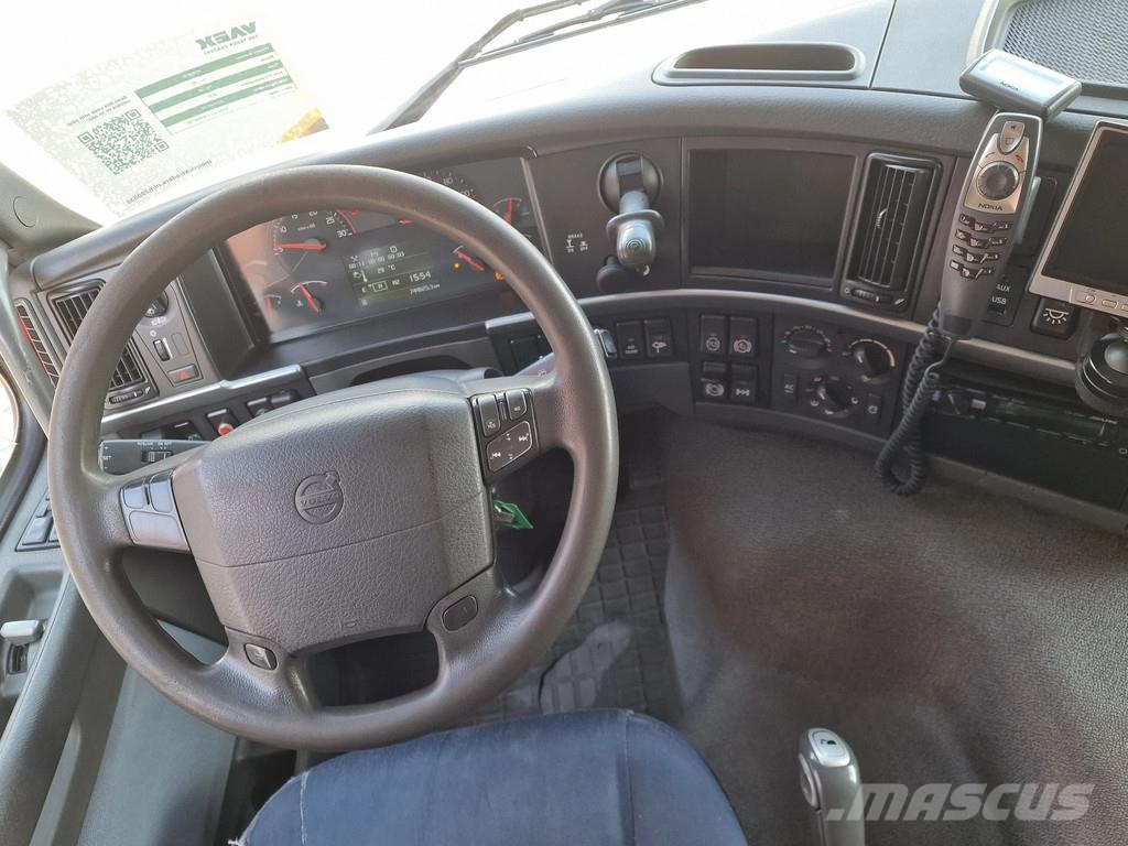 Volvo FM 330 4x2 - Frigoblock frigo - Zepro loadlift - F شاحنات بدرجة حرارة قابلة للضبط