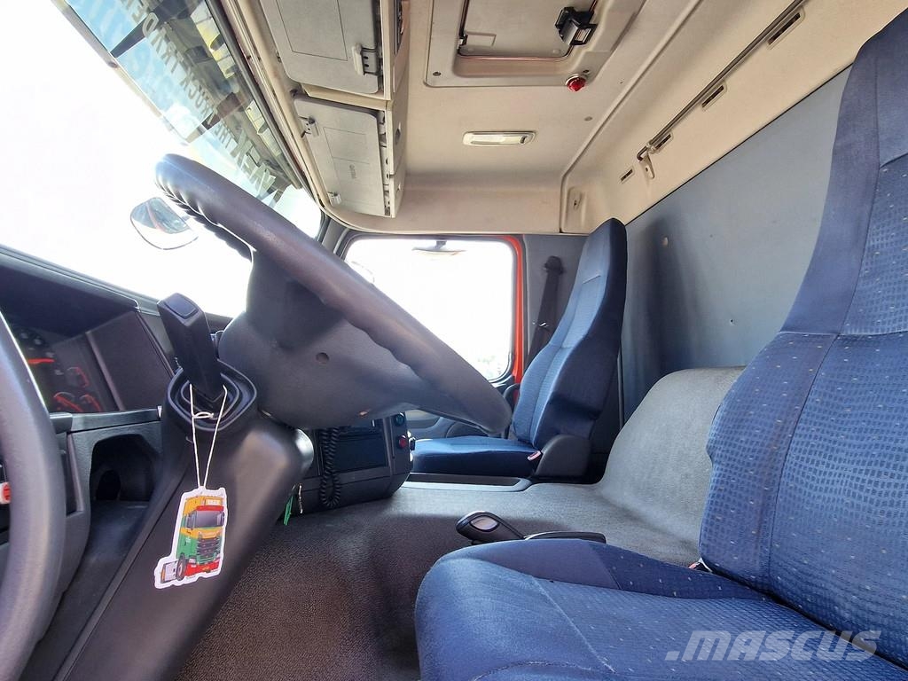 Volvo FM 330 4x2 - Frigoblock frigo - Zepro loadlift - F شاحنات بدرجة حرارة قابلة للضبط