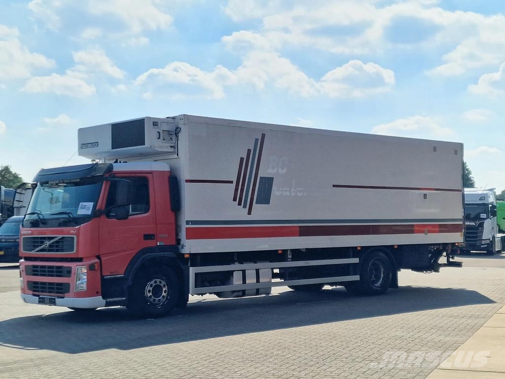 Volvo FM 330 4x2 - Frigoblock frigo - Zepro loadlift - F شاحنات بدرجة حرارة قابلة للضبط