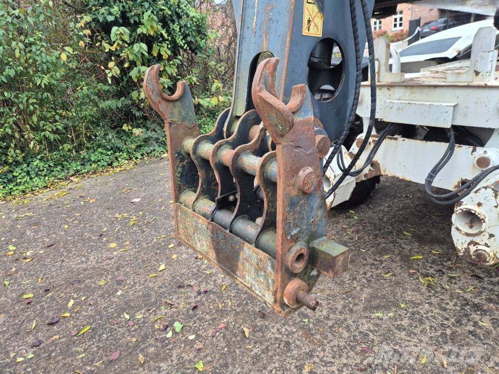 Bobcat T 40.140 مناولات متداخلة