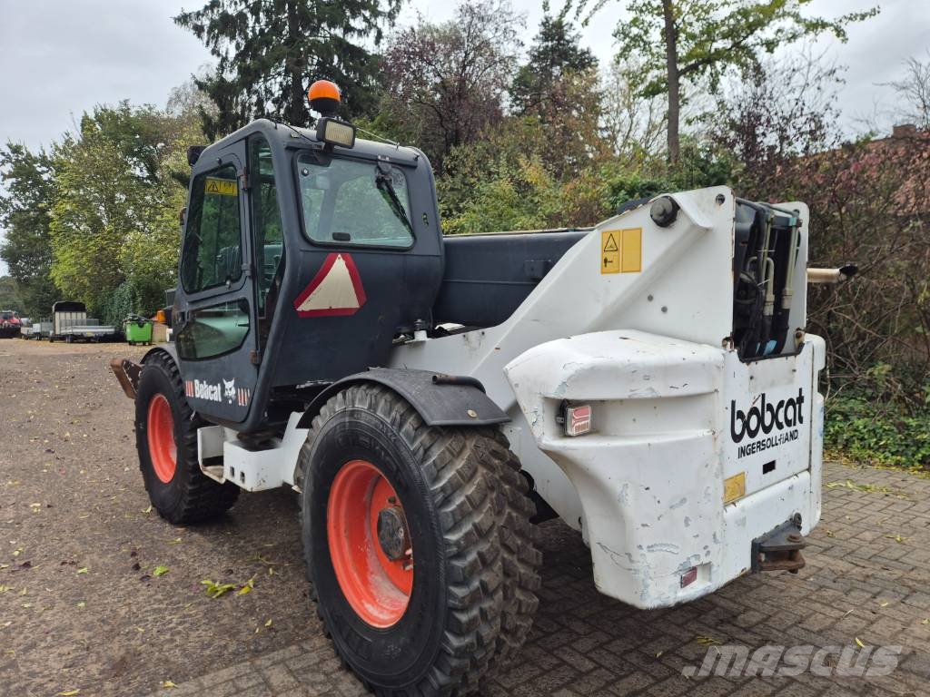 Bobcat T 40.140 مناولات متداخلة