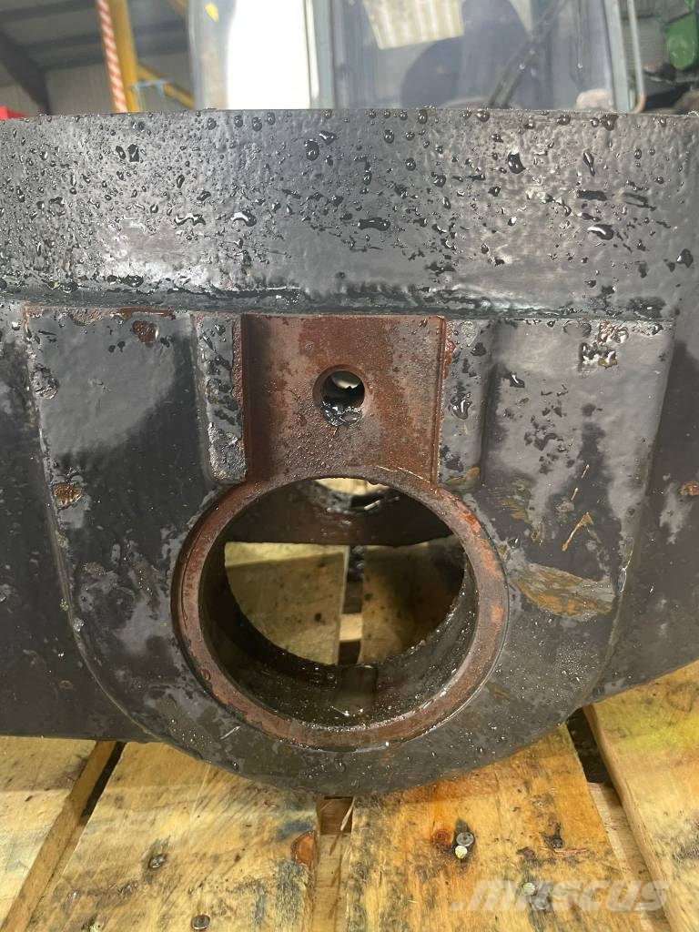 Ponsse Beaver Crane Base / Turntable Boom in dipper roke