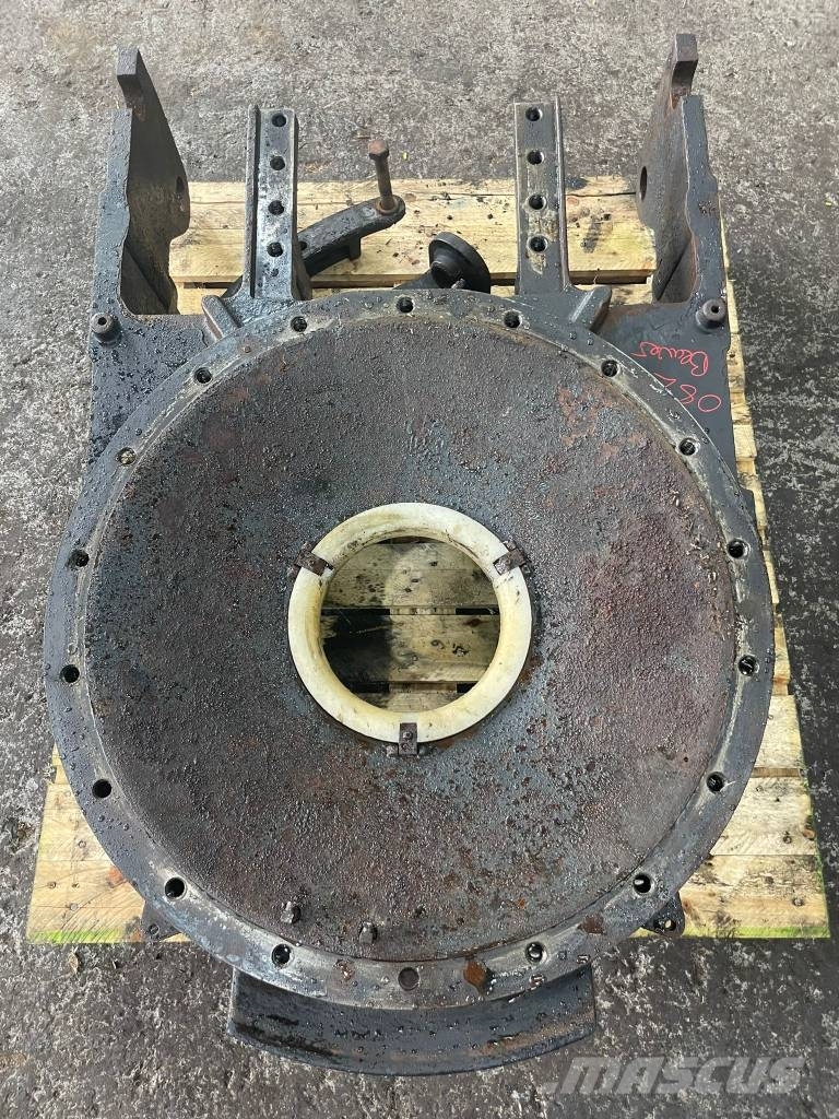 Ponsse Beaver Crane Base / Turntable Boom in dipper roke