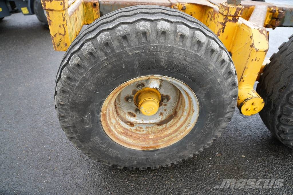 MOWI 12T 400 KRAN SKOGSVAGN Šumske prikolice
