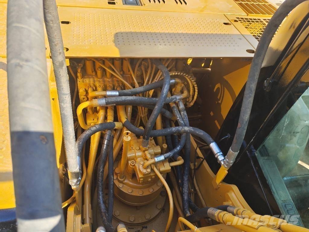 CAT 320 C L Pelle sur chenilles