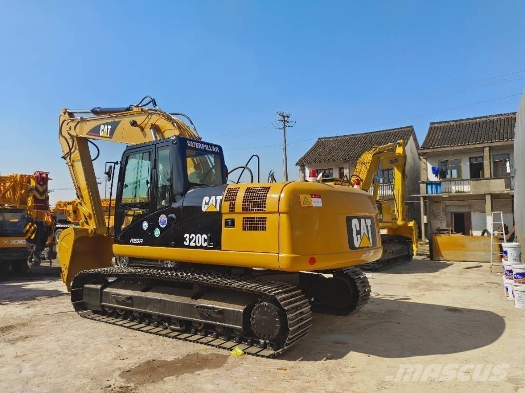 CAT 320 C L Pelle sur chenilles
