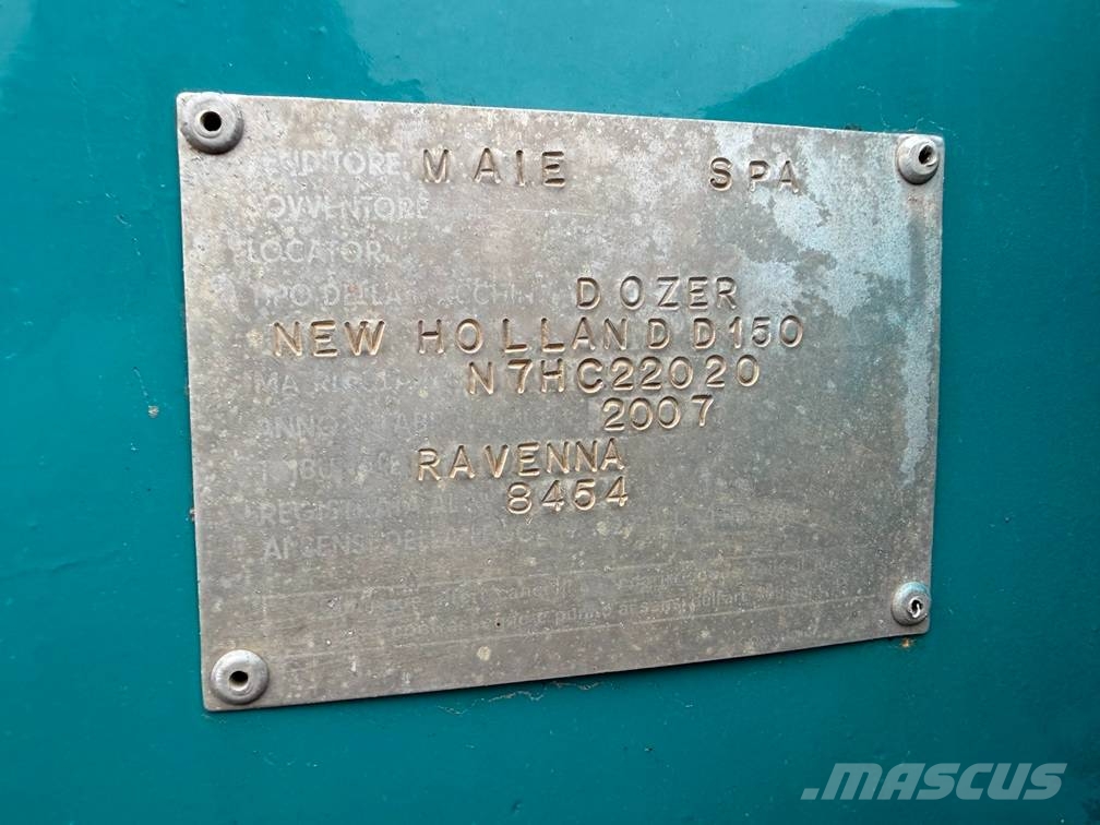 New Holland D 150 ( 2.500 HOURS ) Kāpurķēžu buldozeri