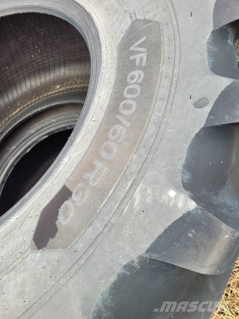 Michelin AXIOBIB 2 VF 600/60 R30 Reifen