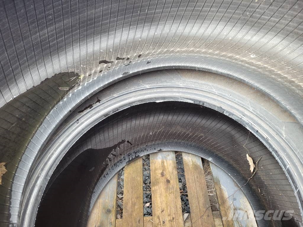 Michelin AXIOBIB 2 VF 600/60 R30 Reifen