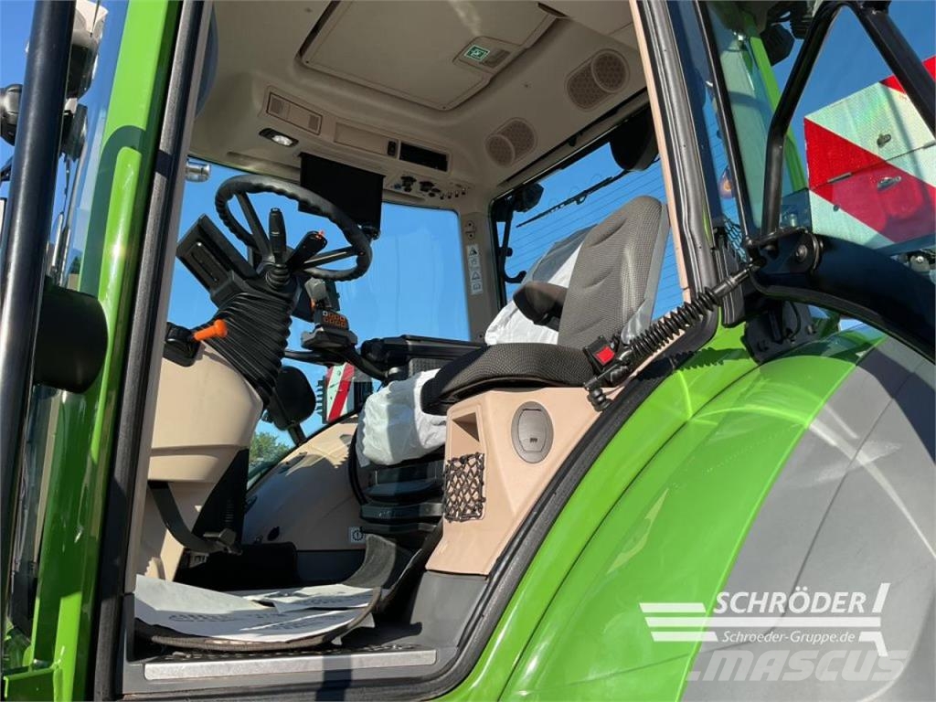 Fendt 930 VARIO GEN7 PROFI PLUS Tracteur