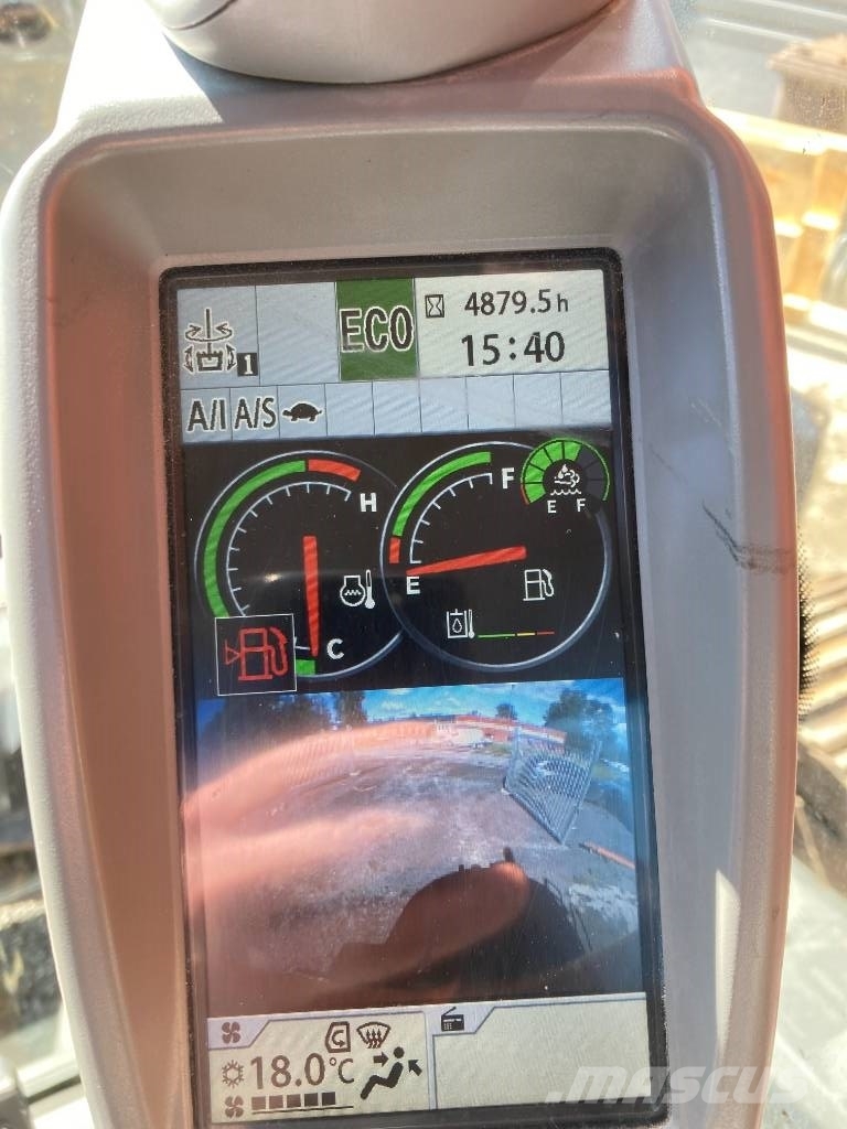 Hitachi ZX 135 US-6 履带挖掘机